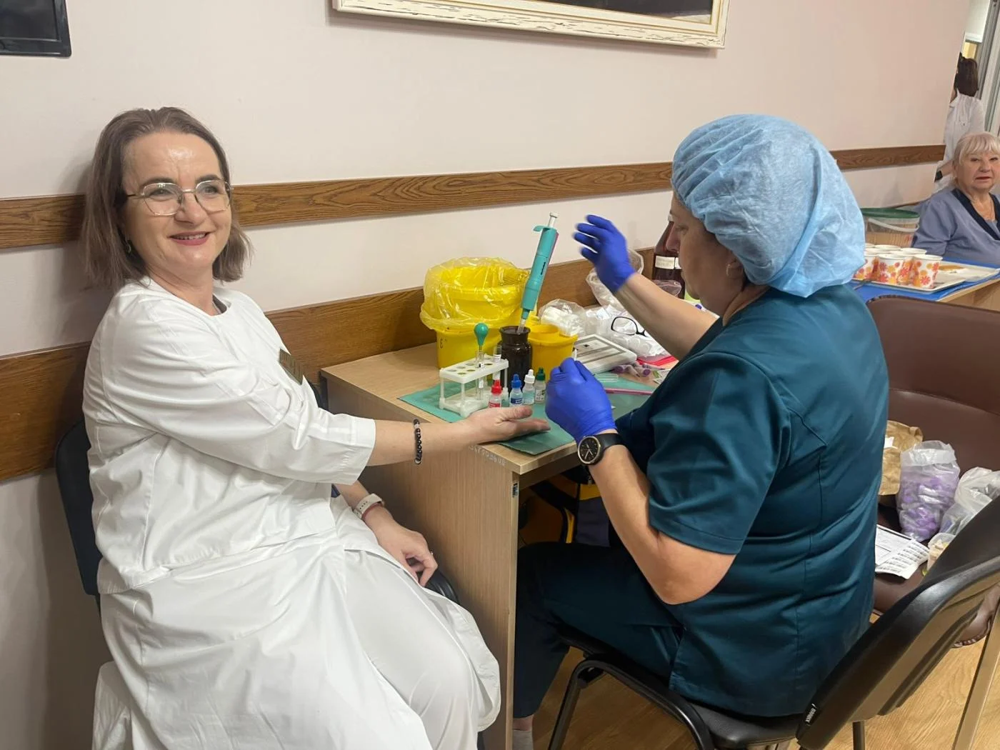 Донорская кровь – это жизнь: сотрудники медицинских учреждений Калининграда сдали кровь