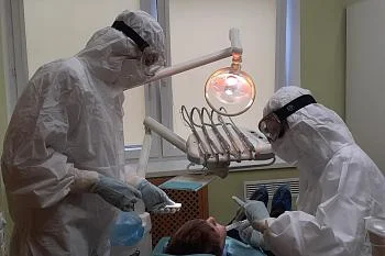 В детской стоматологии на улице Буткова получили помощь около ста пятидесяти пациентов с симптомами ОРВИ и коронавирусом В детской стоматологии на улице Буткова получили помощь около ста пятидесяти пациентов с симптомами ОРВИ и коронавирусом