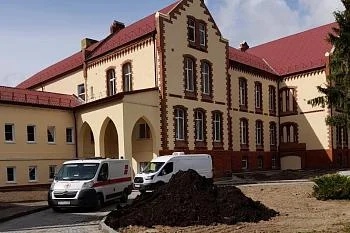 В Нестеровской больнице завершается ремонт фасада В Нестеровской больнице завершается ремонт фасада