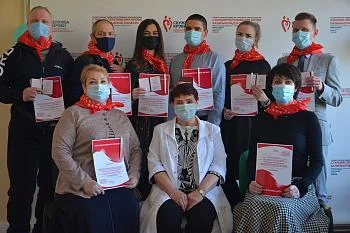 Двенадцать жителей региона стали почетными донорами России