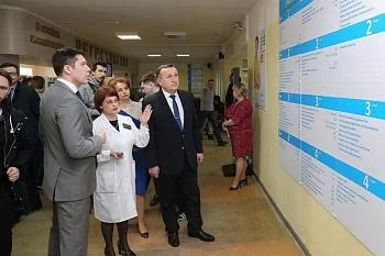 Антон Алиханов: Врачи и пациенты отмечают изменения в лучшую сторону Антон Алиханов: Врачи и пациенты отмечают изменения в лучшую сторону