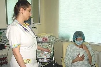 В перинатальном центре показали способ общения с новорожденными малышами «методом кенгуру» В перинатальном центре показали способ общения с новорожденными малышами «методом кенгуру»